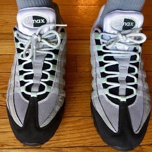 🎉SOLD🎉 Air Max 95 Retro 2009